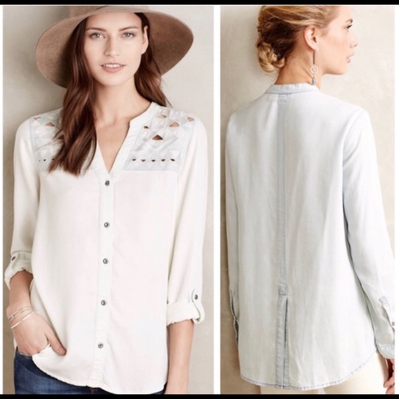 HOLDING HORSES Tops - Holding Horses Anthro | Chambray Button Down Top